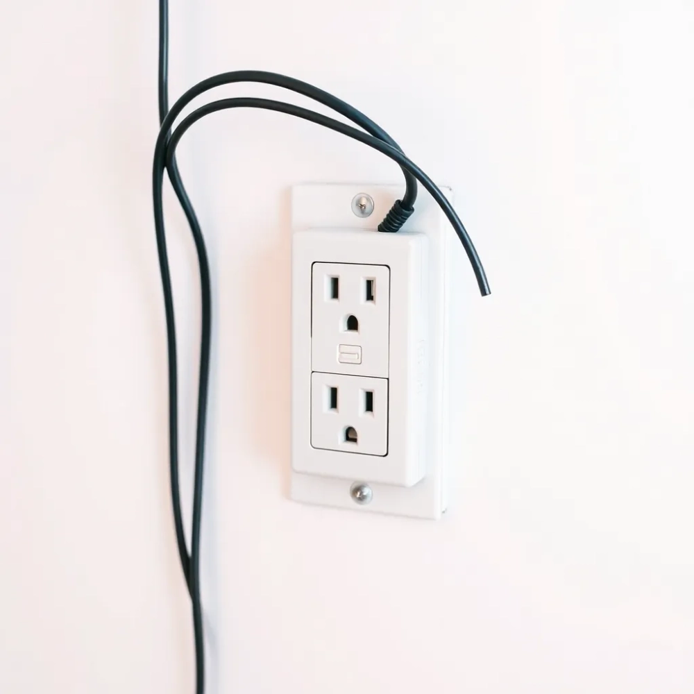 Jak podłączyć gniazdko elektryczne do włącznika światła